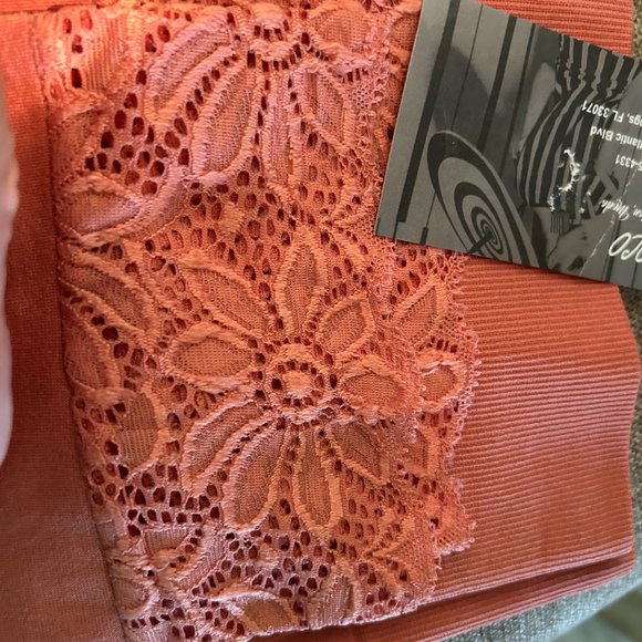 leggings - Picture 3 of 3